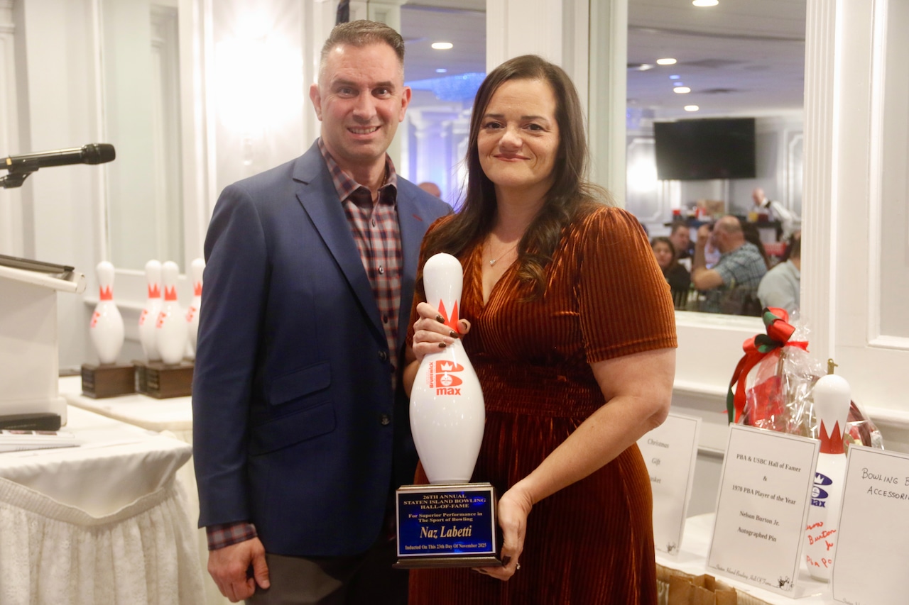Staten Island Bowling Hall of Fame inducts nine new members at 26th annual dinner