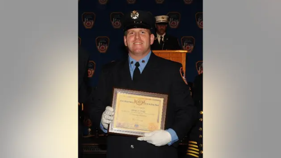 NYC firefighter dies after medical emergency battling Brooklyn fire