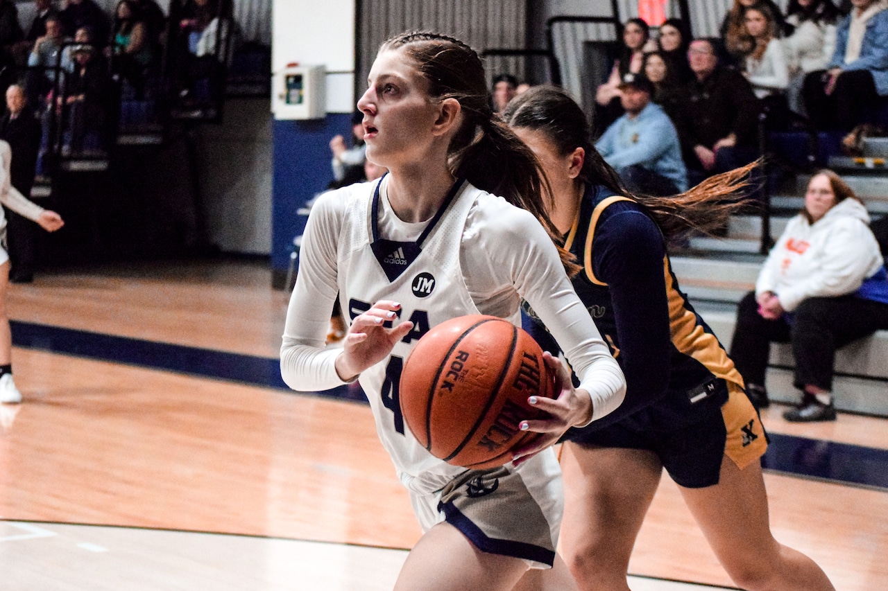 Sea takes down Xaverian in CHSAA AA action