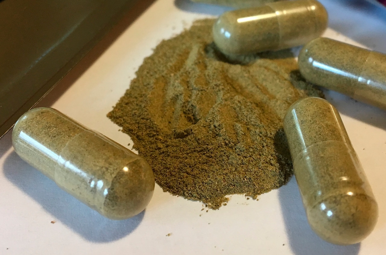 A gateway to drug use lurking at gas stations? Staten Island leaders push to ban sale of kratom