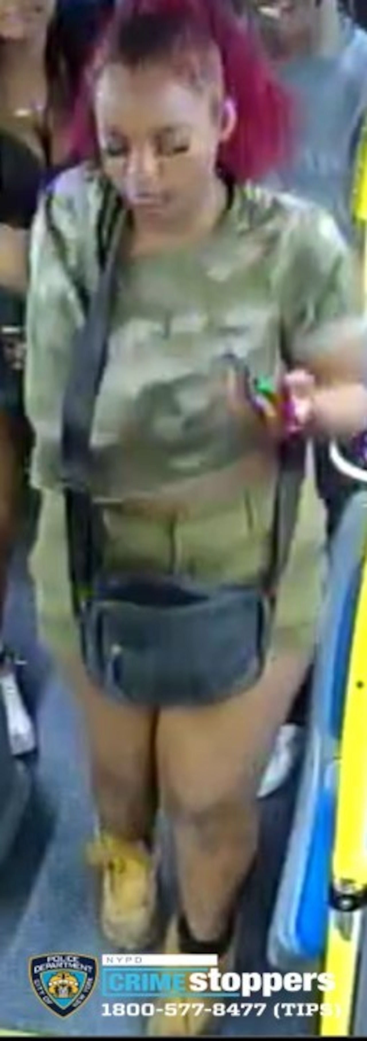 NYPD seeks tips in robbery at store on Staten Island