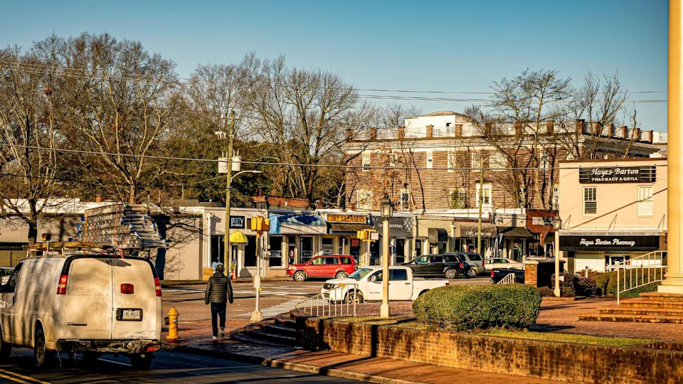 Raleigh, North Carolina USA-03 02 2021: Walking Toward the Hayes Barton Neighborhood in Five Points Raleigh.