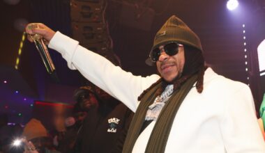 Max B Performs at Brandy, Monica's NYC Show, Days After Prison Release
