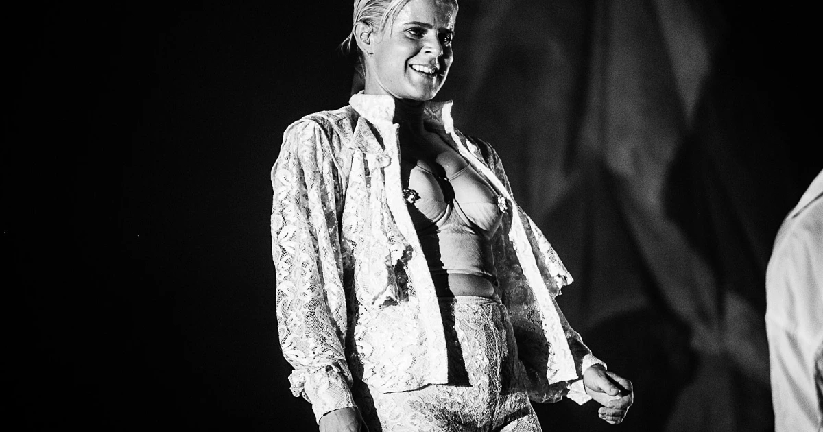 Robyn announces NYE show at Brooklyn Paramount