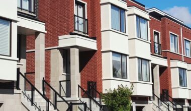 Investors in Manhattan Bridge Capital (NASDAQ:LOAN) have seen returns of 13% over the past three years