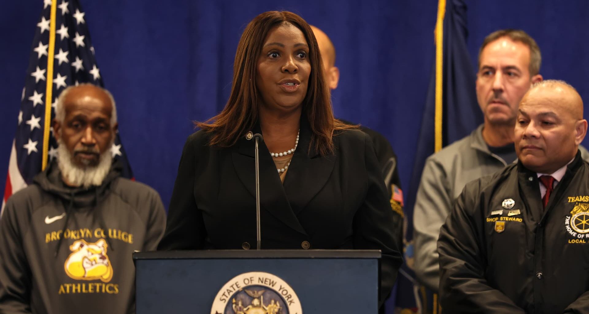 UPS stole Christmas season wages: New York lawsuit