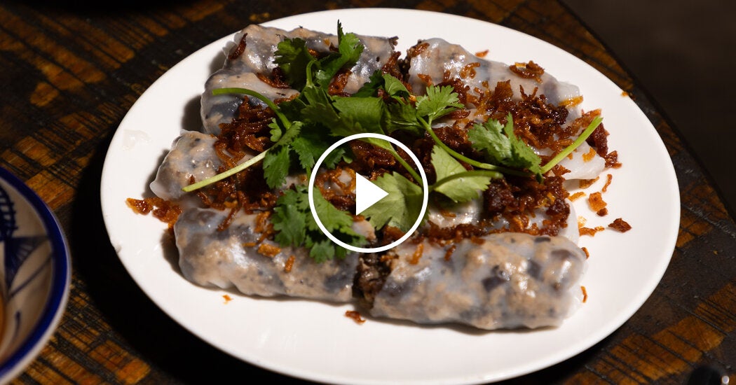 Restaurant Review: Bánh Anh Em in Manhattan