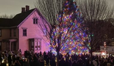 Christmas at Historic Richmond Town: Annual tree lighting draws Staten Island families, officials