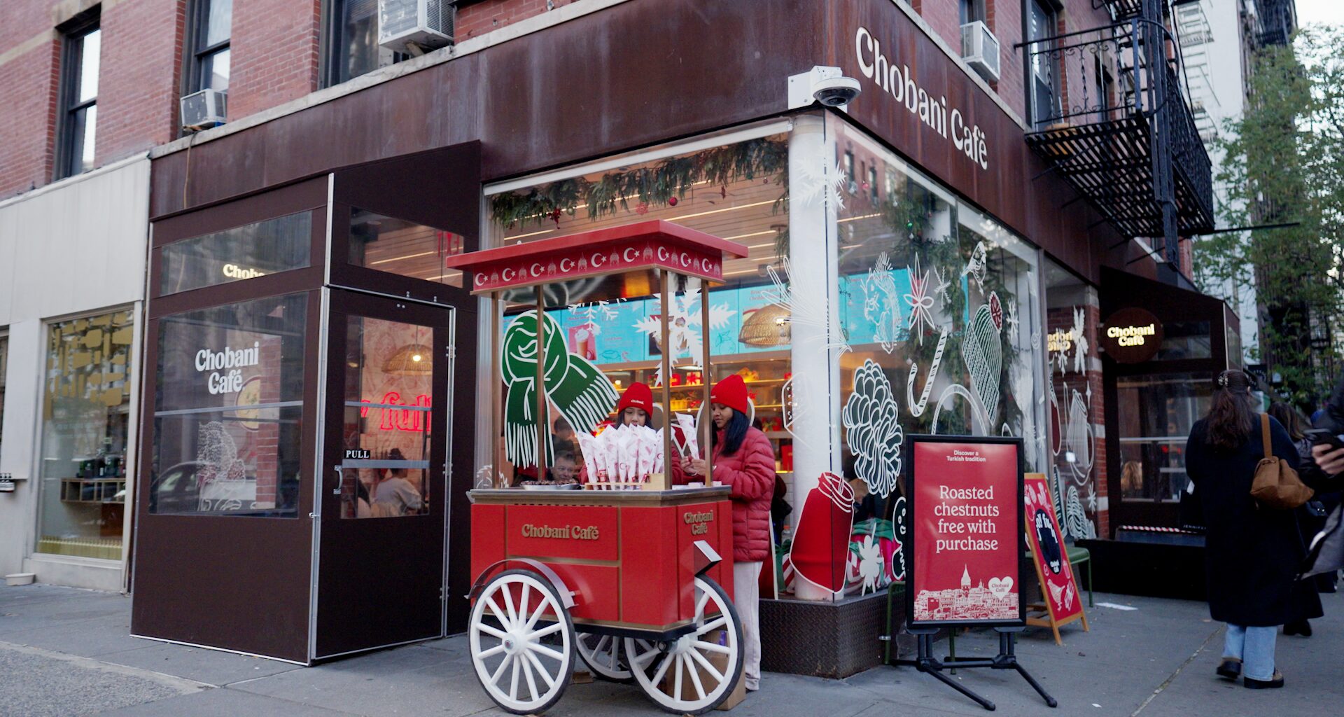Check Out This Turkish Chestnut Cart in NYC, Giving Away Free Chestnuts in SoHo