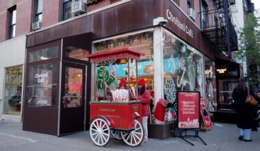 Check Out This Turkish Chestnut Cart in NYC, Giving Away Free Chestnuts in SoHo