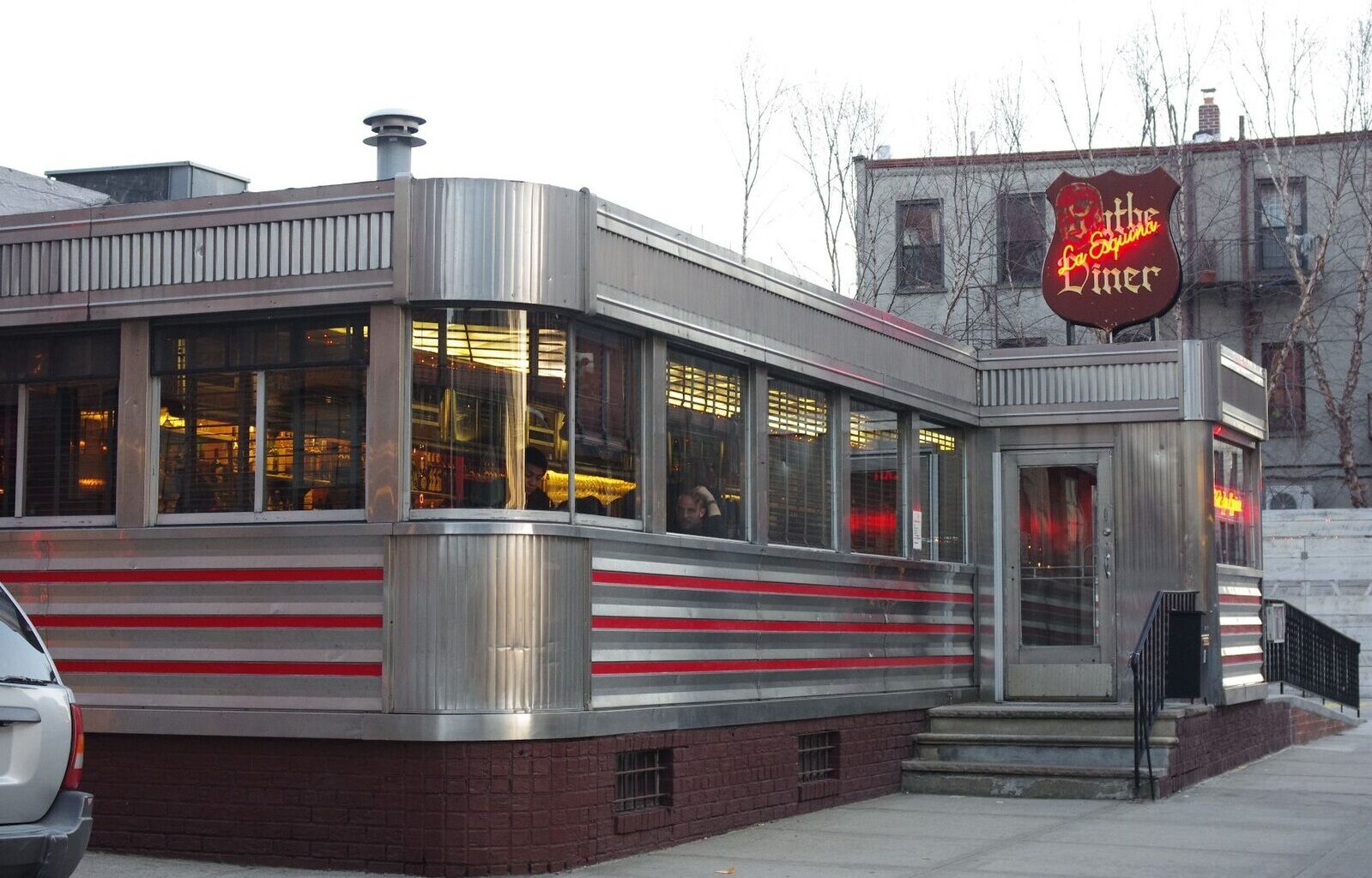 Williamsburg’s Wythe Diner Moves to Brooklyn Navy Yard Studio: See Video