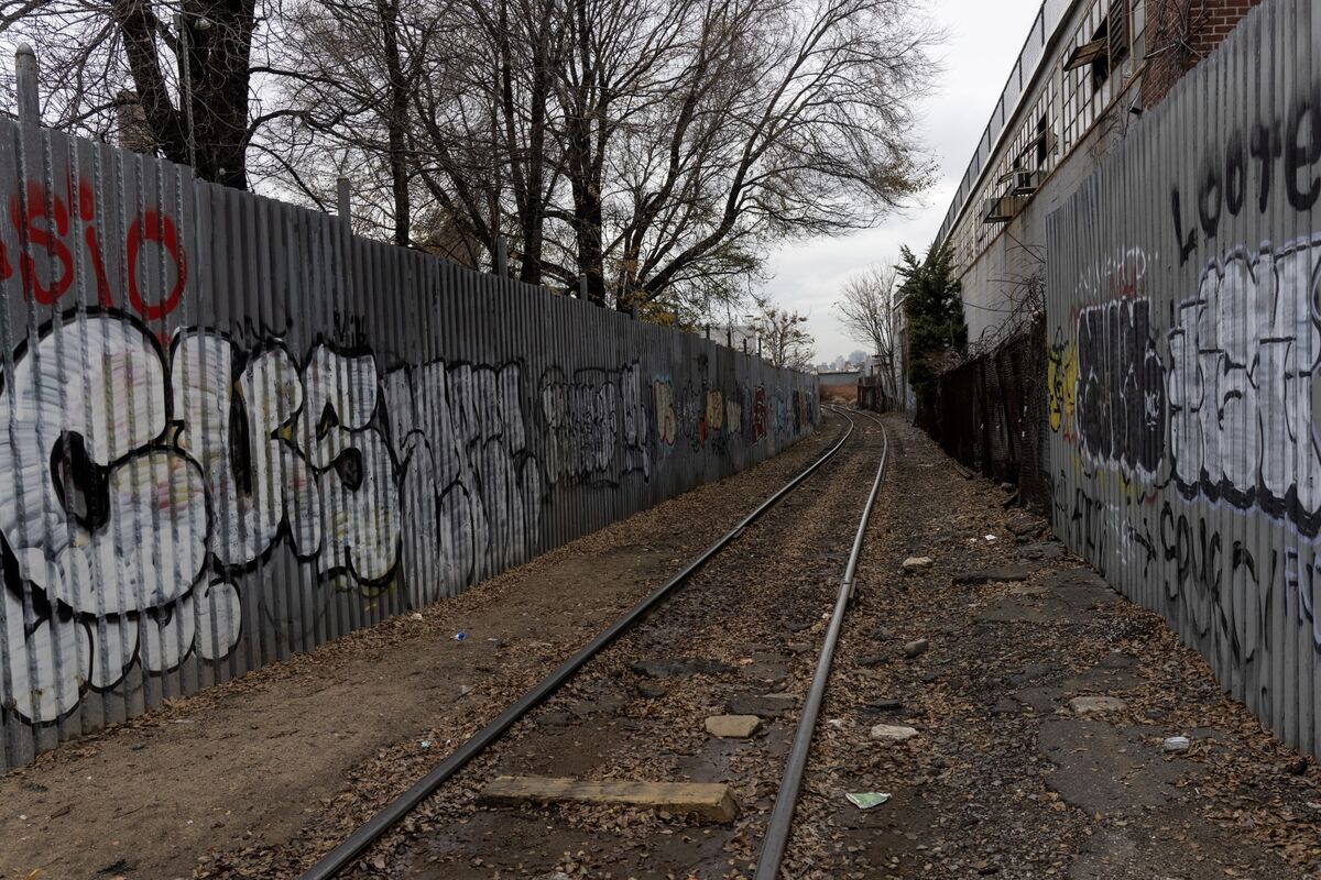 What NYC's Interborough Express Means for Brooklyn, Queens: CityLab Daily