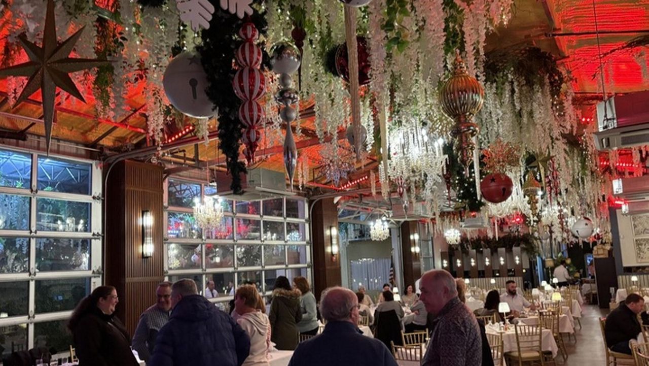 Long Island restaurants with standout holiday decorations