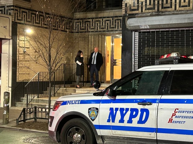 NYPD outside the late actors building at 20 Clinton St on the Lower East Side. on Dec. 12, 2025. (Kerry Burke/NYDN) 