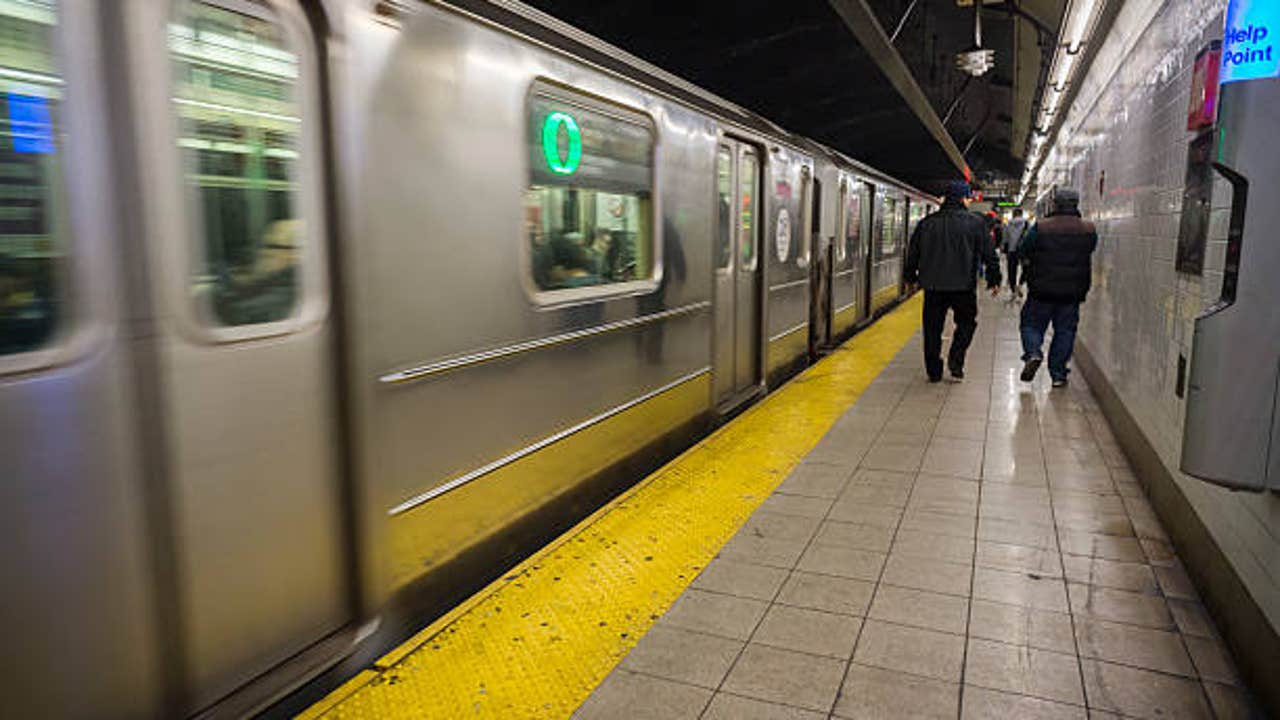 58-year-old man pushed onto subway tracks in Manhattan: NYPD
