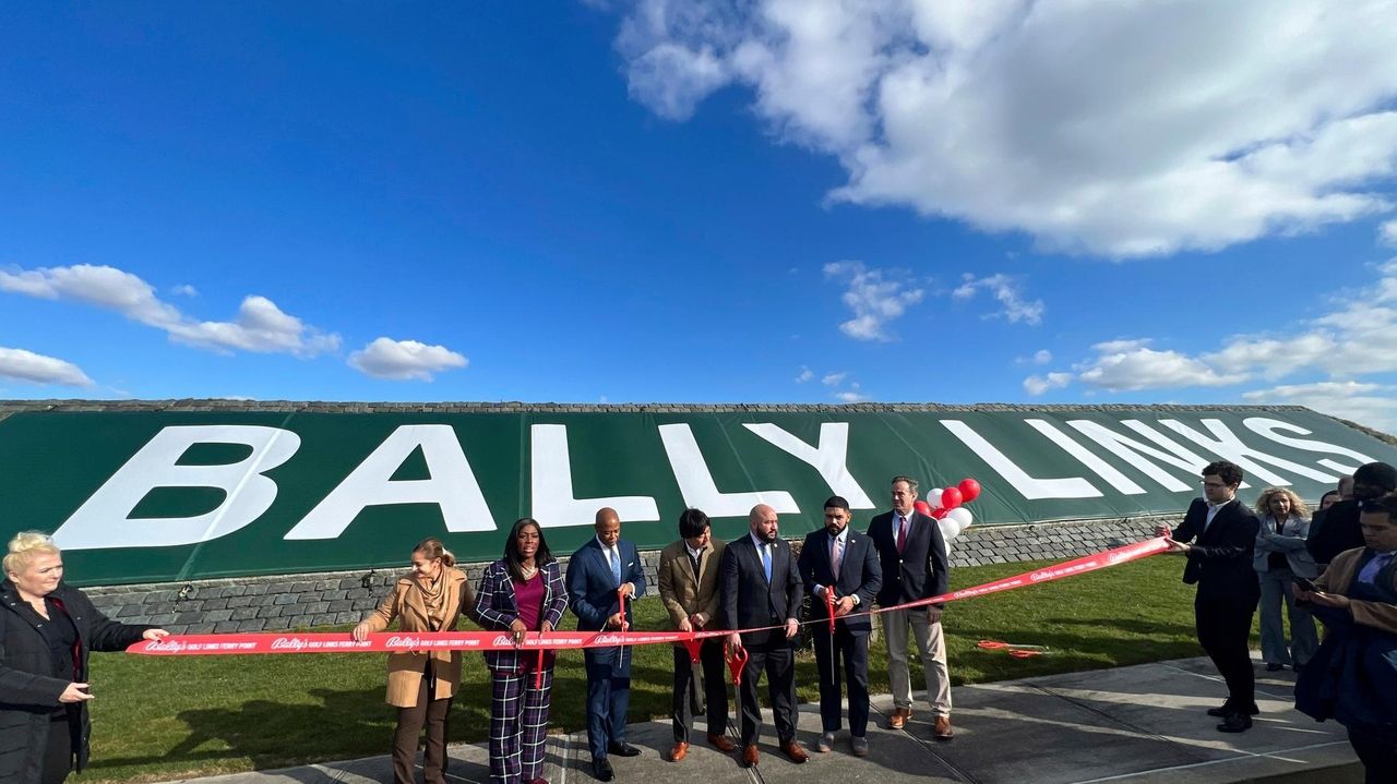 Casino plans for Mets ballpark and golf course Trump once ran among 3 awarded NYC gambling licenses