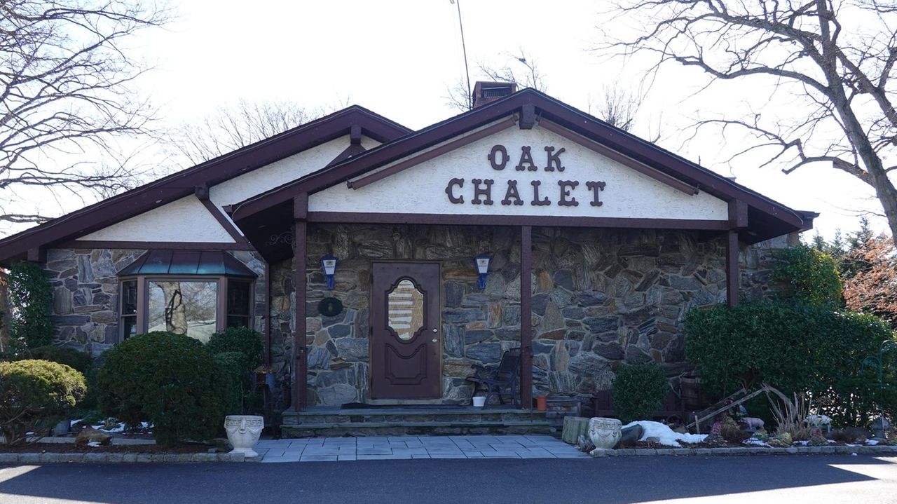 Oak Chalet to close in Bellmore