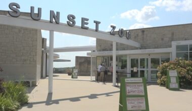 Scott Shoemaker, director of Manhattan’s Sunset Zoo, retires after 29 years at helm