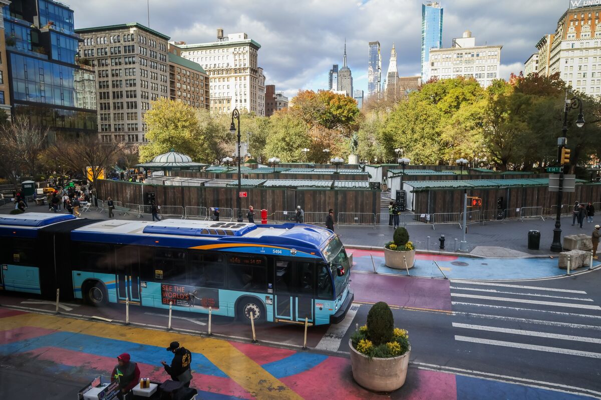 NYC's Buses Put in the Spotlight With Mamdani's Mayoral Win: CityLab Daily