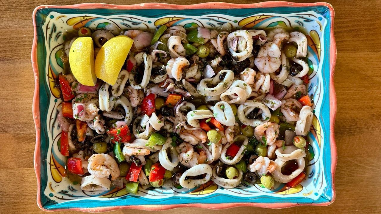 New Wave Seafood of Wantagh aces Christmas Eve