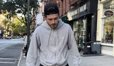 Brooklyn Beckham has 'hit back' at his estranged family with a thinly veiled barb after blocking them on social media