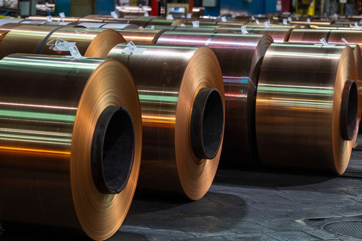 Copper Hits Record in China, Jumps in New York on Supply Concern