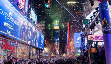 What to know about getting to and from NYC New Year’s Eve fun on mass transit – NBC New York