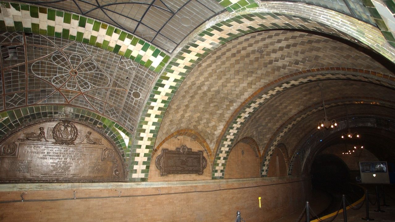 NYC Mayor-elect Zohran Mamdani to hold private swearing in at Old City Hall subway station