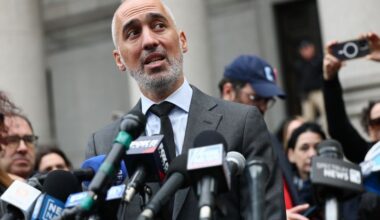 The National Desk dark theme brand icon