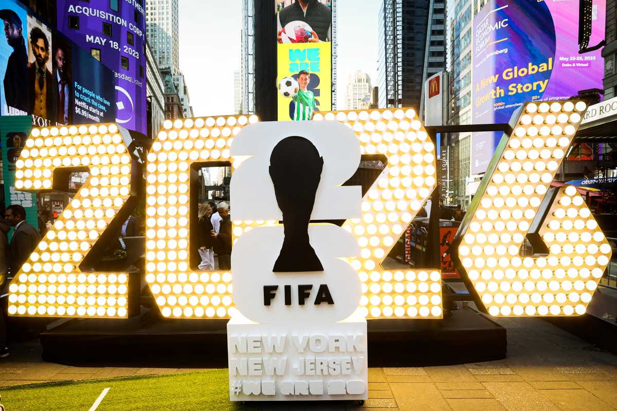 US Soccer packs out Times Square for World Cup Draw