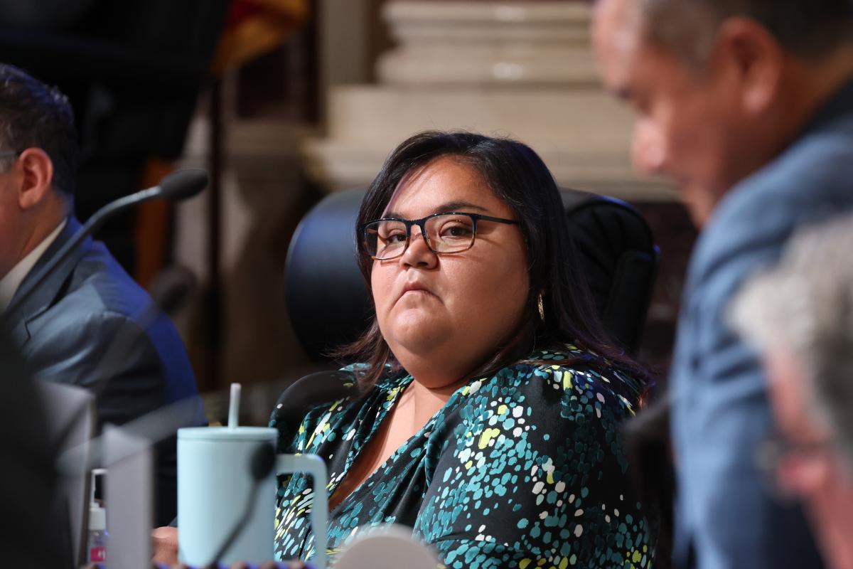 Hernandez tries 'fat phobic' defense