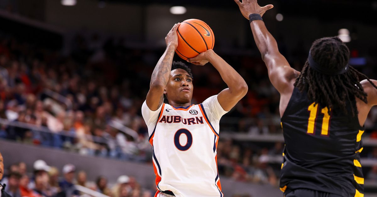 Auburn set for final non-conference matchup against Queens on Monday night 