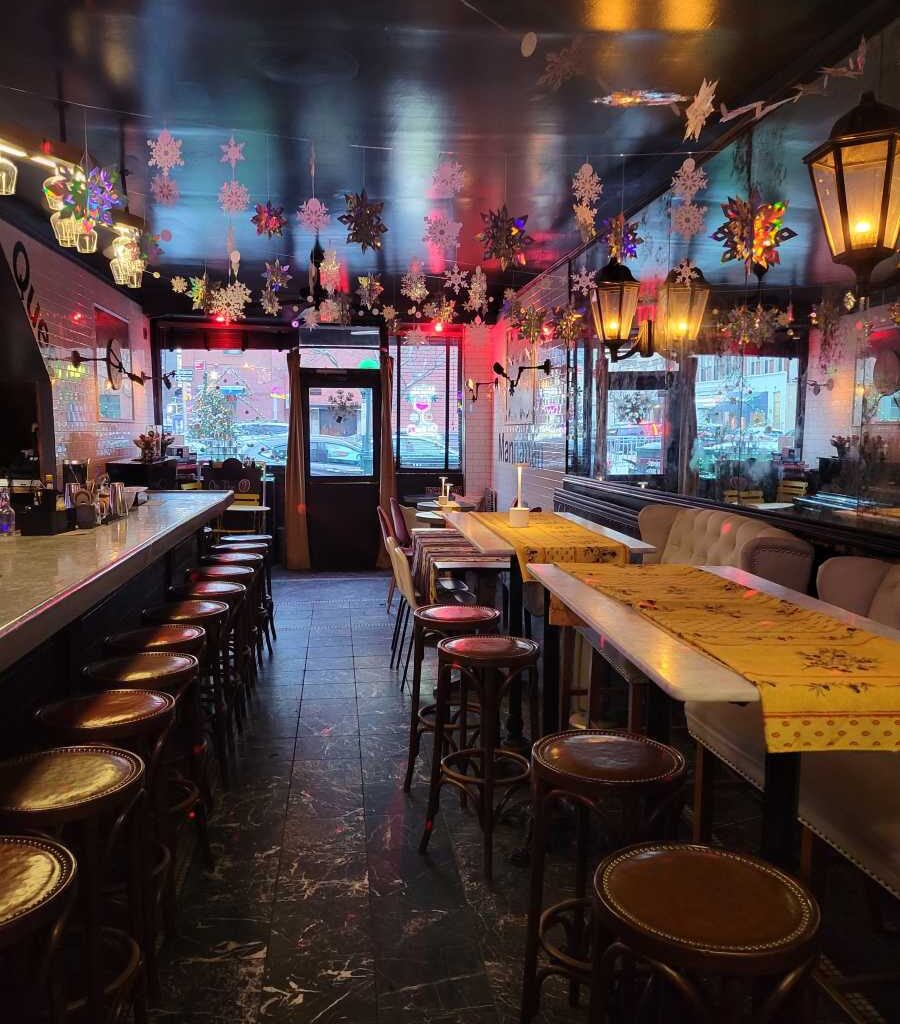 On the 7 brings elevated dining and live music to LIC