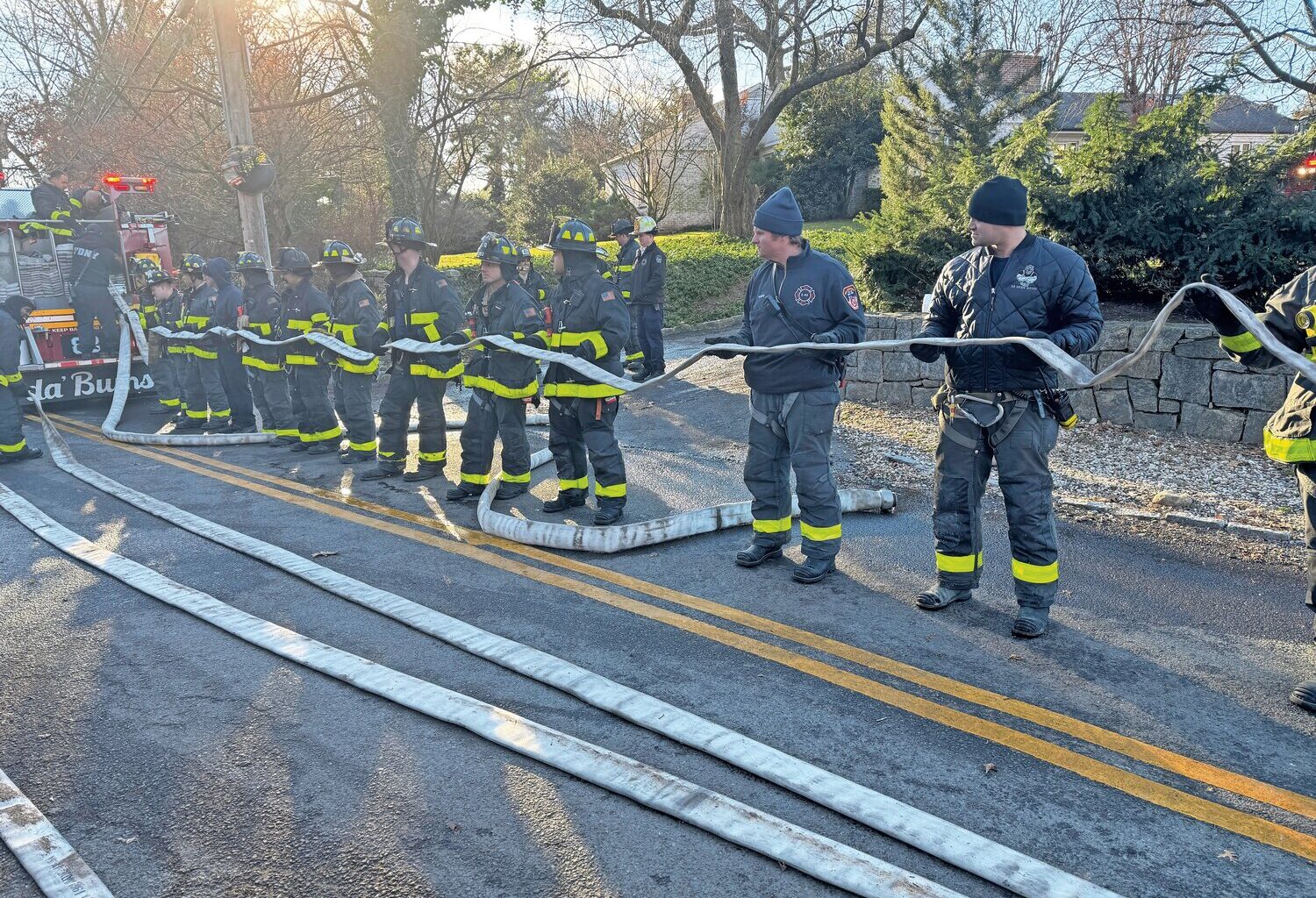 Firefighters battle two-alarm blaze on Palisade Avenue | The Riverdale Press