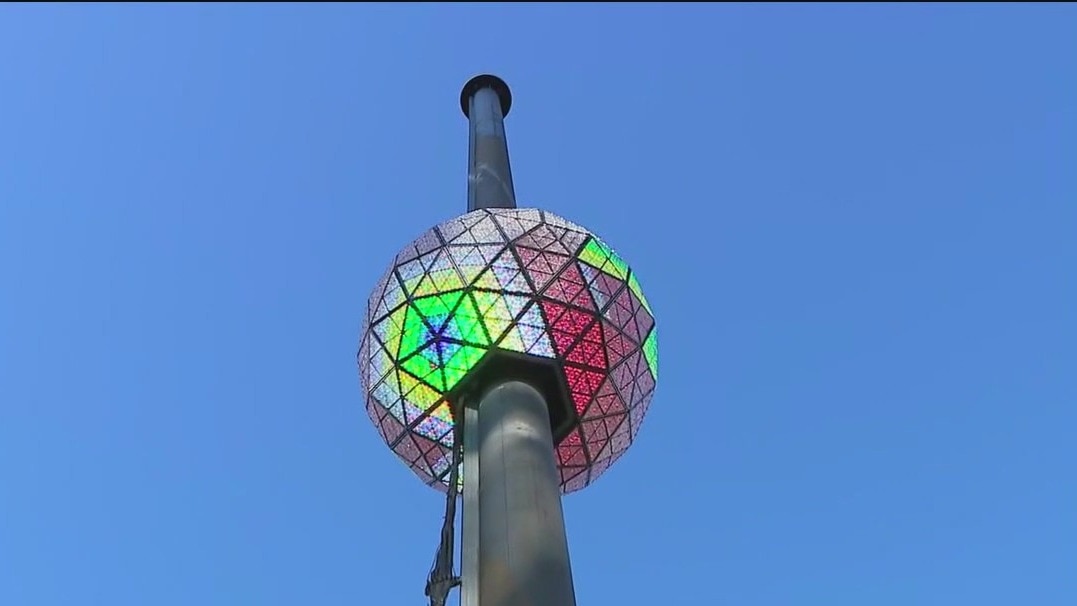 Times Square preparations for New Year's Eve