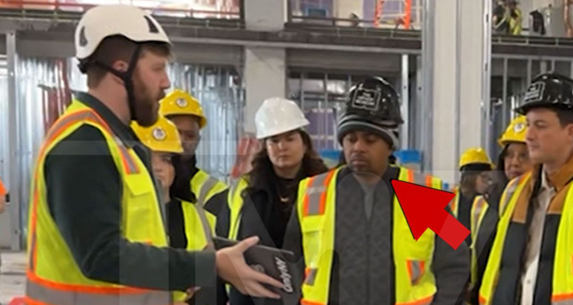 Nas Gets 1st Peek at $2 Million Hip Hop Museum in The Bronx