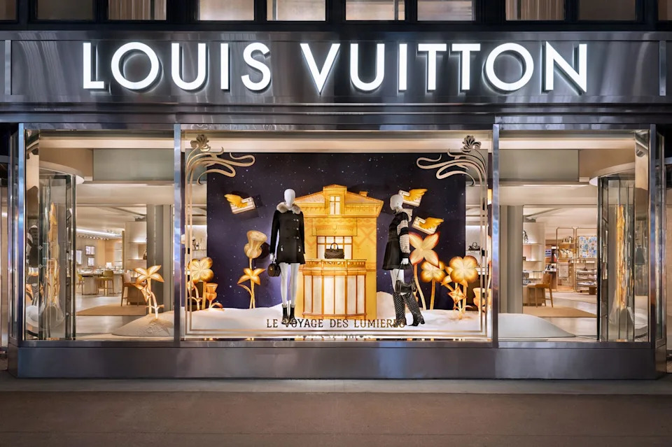 the louis vuitton window display.