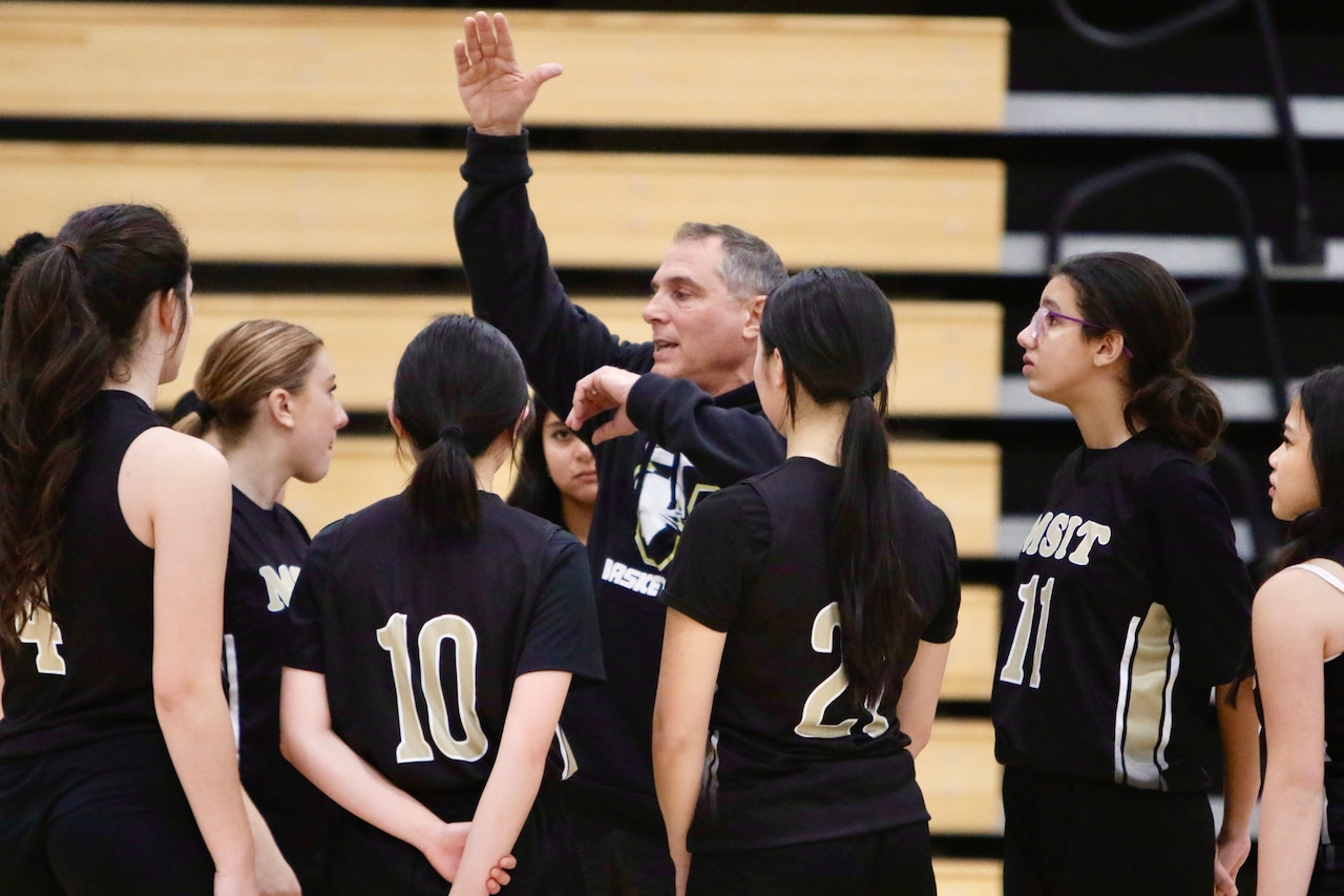 MSIT grabs nail-biter road win over Petrides in PSAL 3A matchup