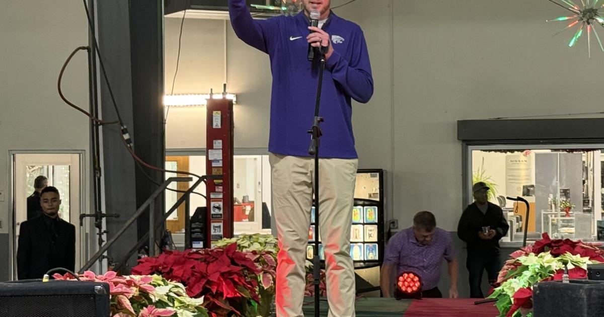 Collin Klein talks NIL at Manhattan chamber event | K-State Sports