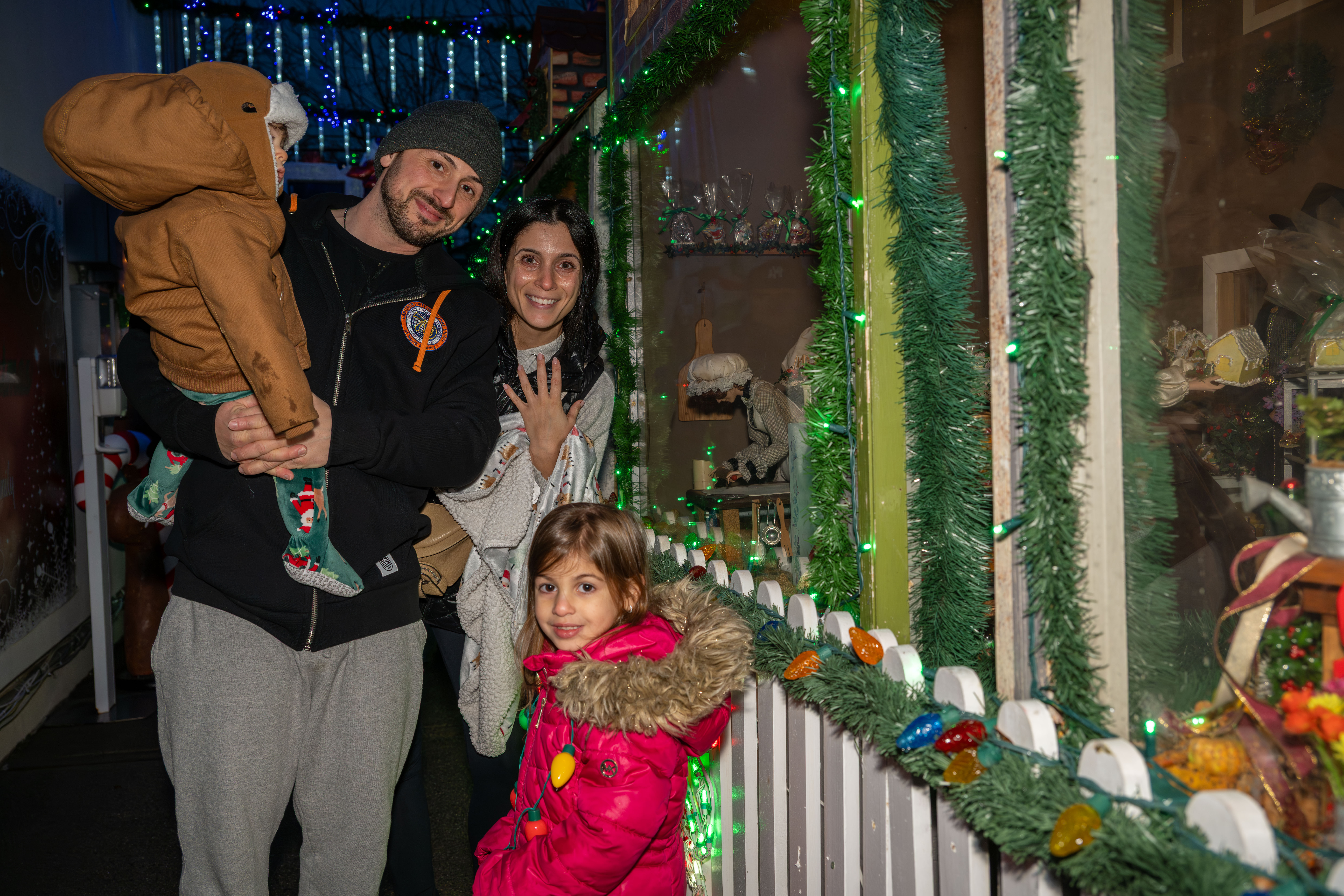Hundreds gather to see Staten Island’s famous “Lights For Life” Christmas display and enjoy an entertainment extravaganza at the home of Joseph and Marisa DiMartino on Sunday, November 30, 2025, in Charleston. (Owen Reiter for the Advance/SILive.com)
