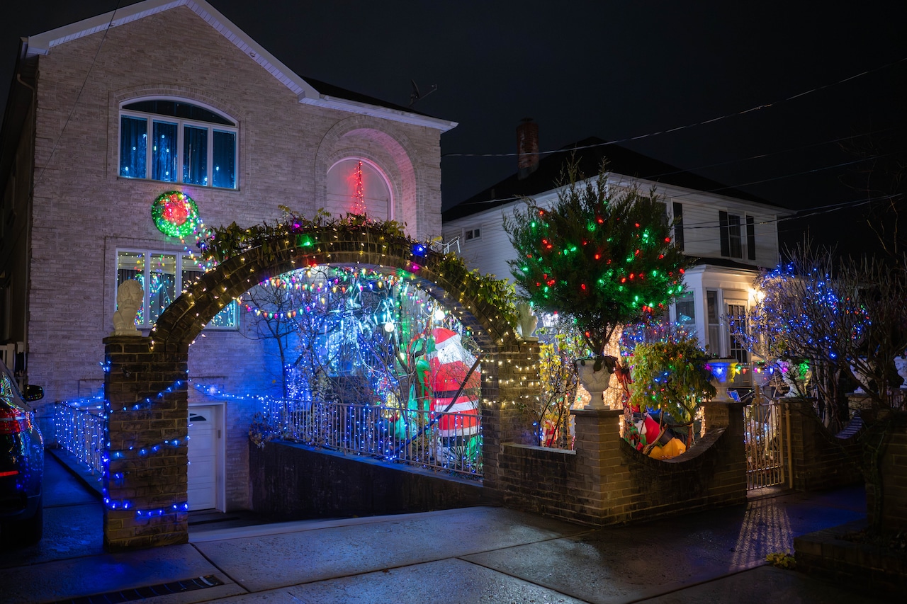 145 Sprague Avenue in Tottenville