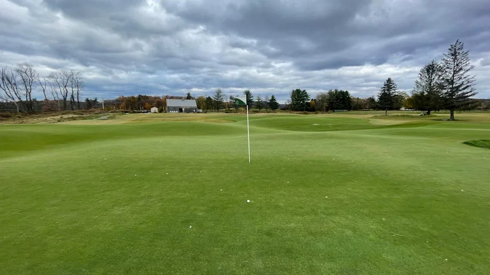 The 9th green at Inness golf course.