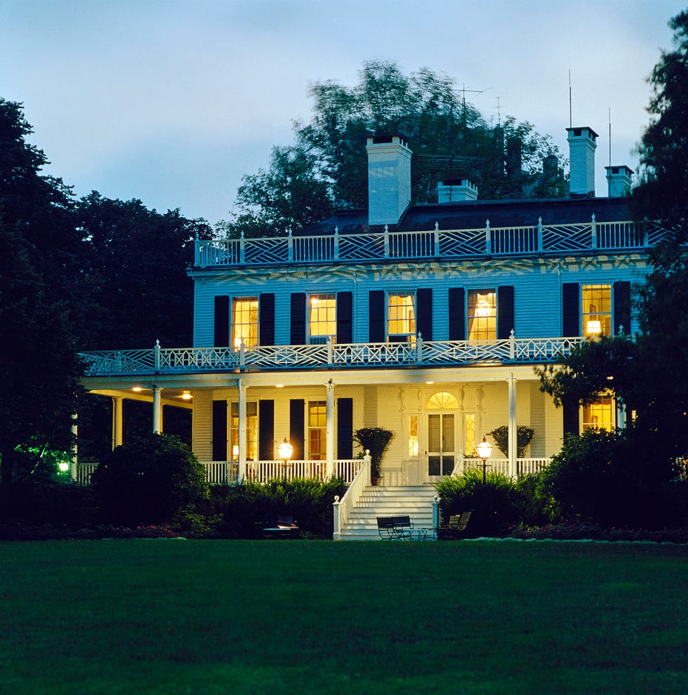 Gracie Mansion, official Residence of New York City Mayor, illuminated at Dusk, Yorkville, New York City, New York, USA, Toni Frissell Collection, September 1968