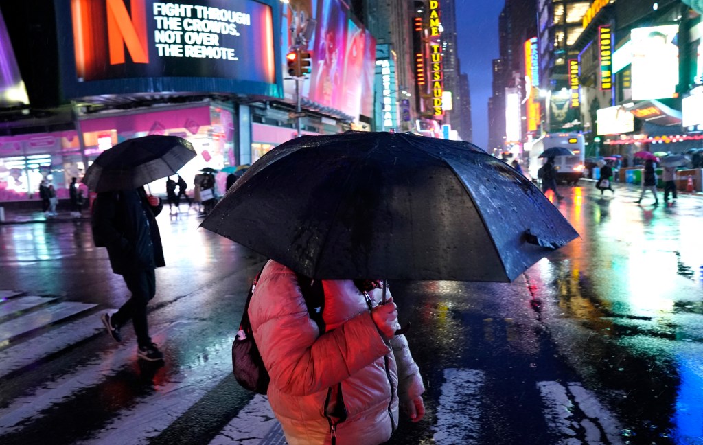 Freezing rain, ice threaten North Jersey and Hudson Valley, NYC to get mostly rain