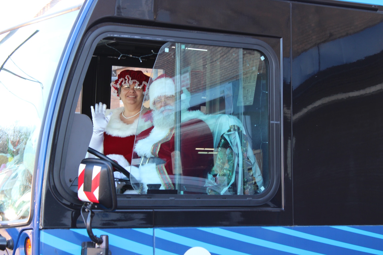 Santa's Express: MTA bus delivers holiday cheer to hospitalized Staten Island kids