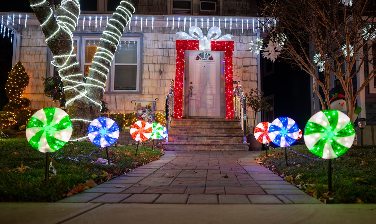218 Decker Avenue in Port Richmond