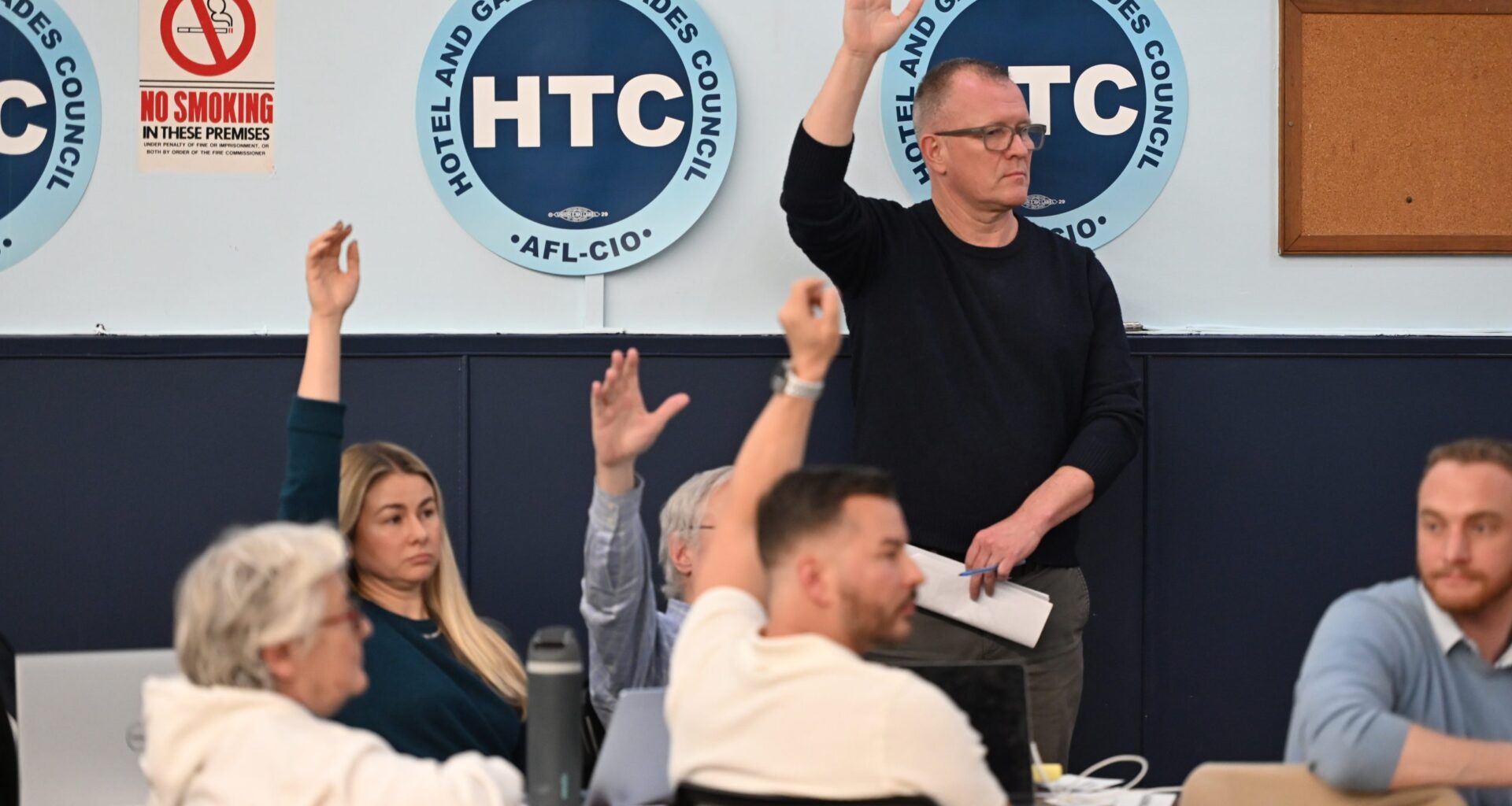 A 4AM Showdown — Hell’s Kitchen Diner Splits the Room and the Board