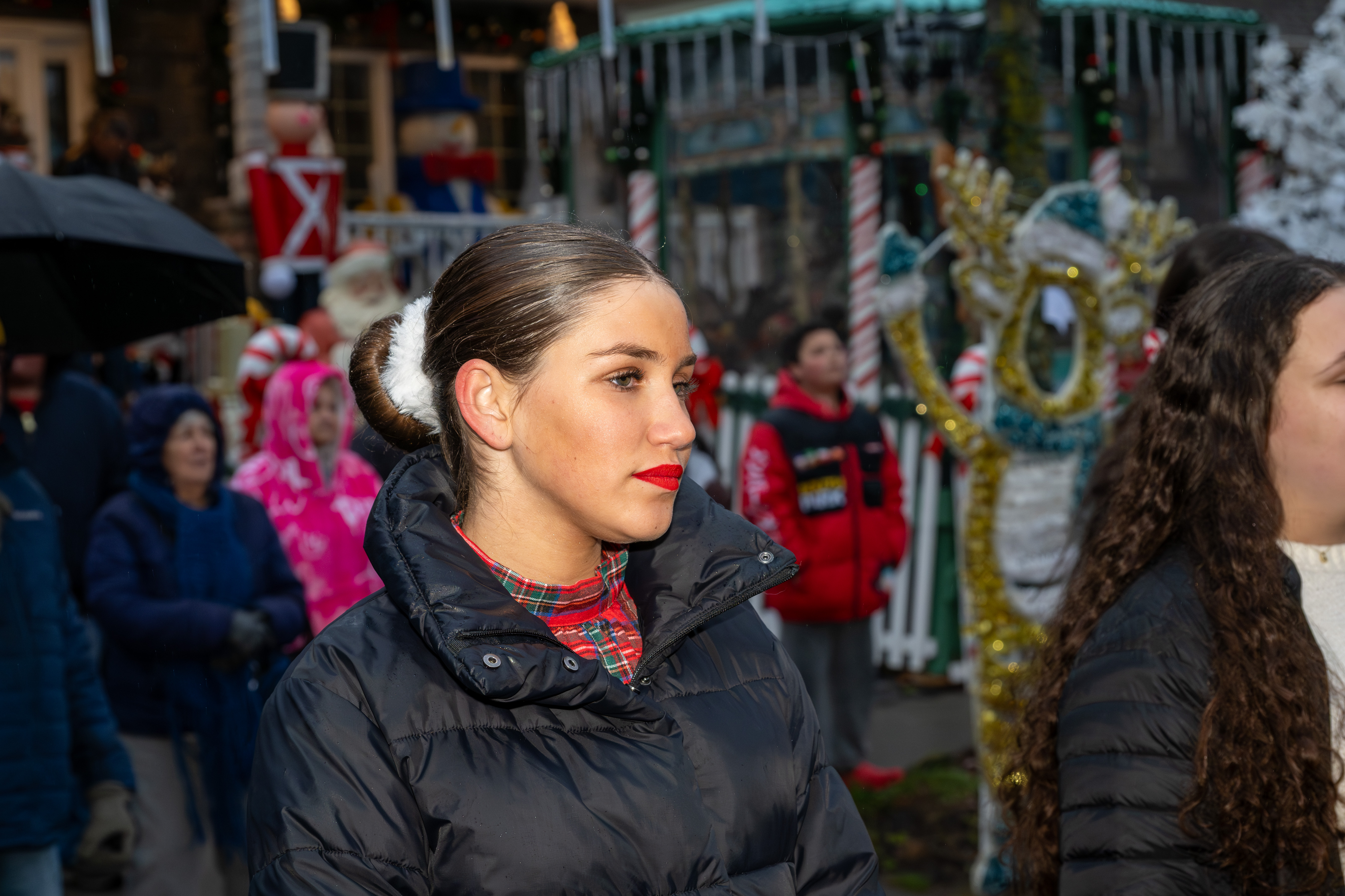 Police Officer Rocco Laurie Intermediate School (I.S. 72) Chorus entertains the crowd at Staten Island’s famous “Lights For Life” Christmas display at the home of Joseph and Marisa DiMartino on Sunday, November 30, 2025, in Charleston. (Owen Reiter for the Advance/SILive.com)