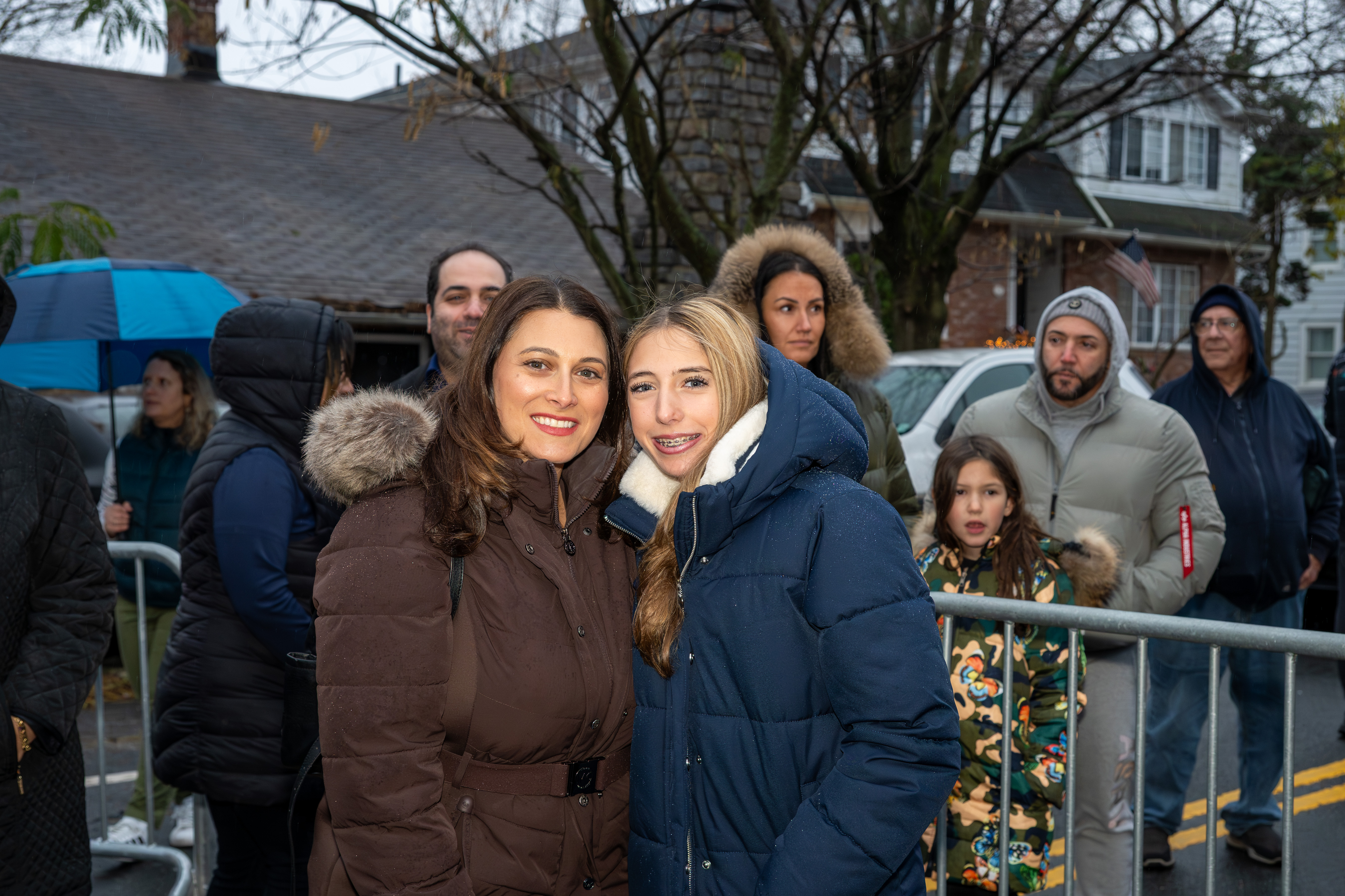 Hundreds gather to see Staten Island’s famous “Lights For Life” Christmas display and enjoy an entertainment extravaganza at the home of Joseph and Marisa DiMartino on Sunday, November 30, 2025, in Charleston. (Owen Reiter for the Advance/SILive.com)