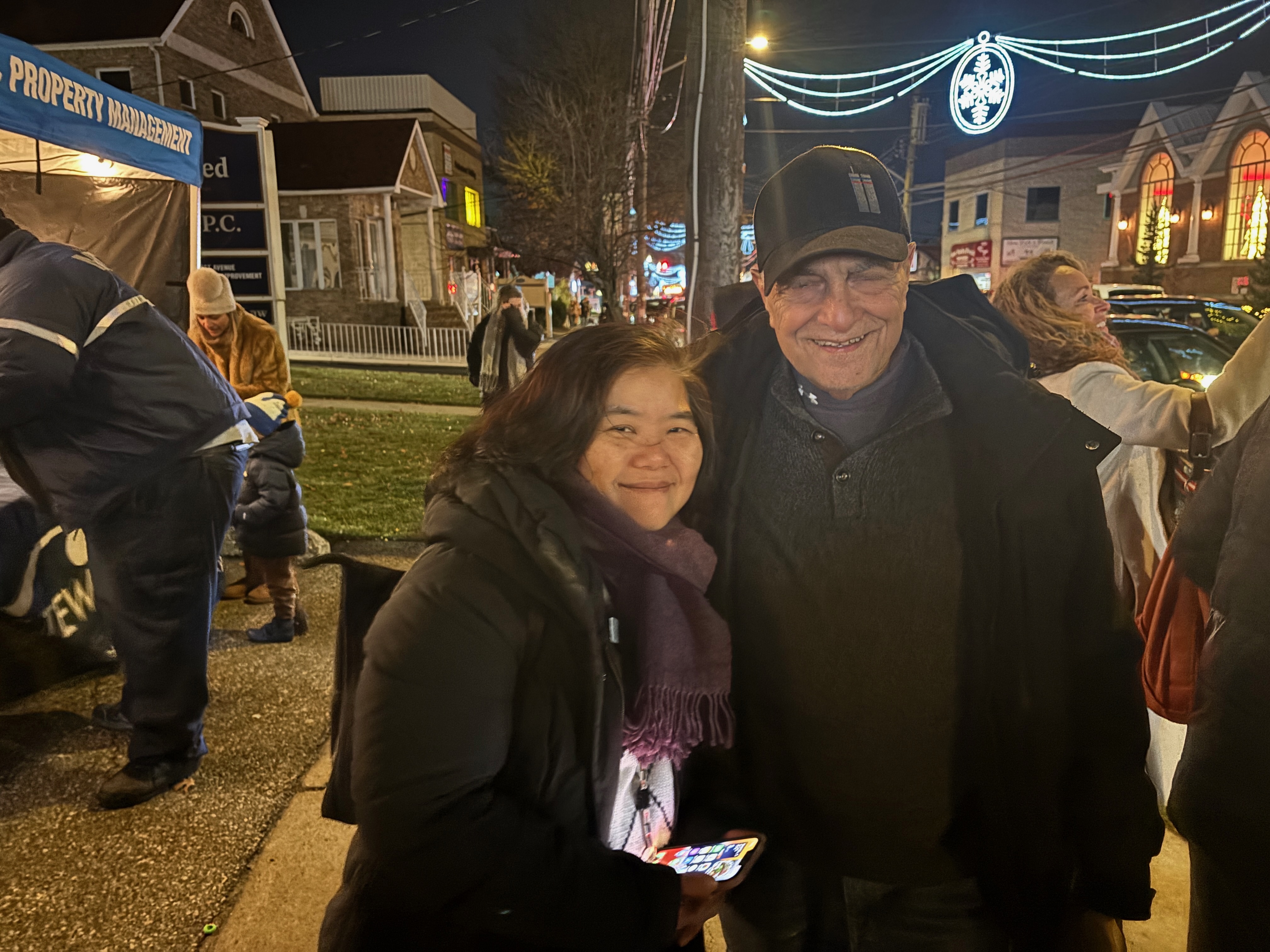 West Brighton's Forest Avenue transformed into a winter wonderland as local businesses served up everything from steaming chili to mini cannoli under the glow of the Cold Moon.